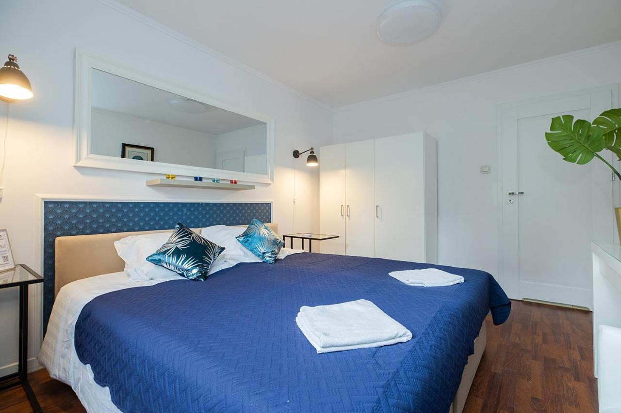 Unit Rooms Warszawa By Metro Rondo Onz Short Rent Idealne Pokoje Na Nocleg W Warszawie 外观 照片