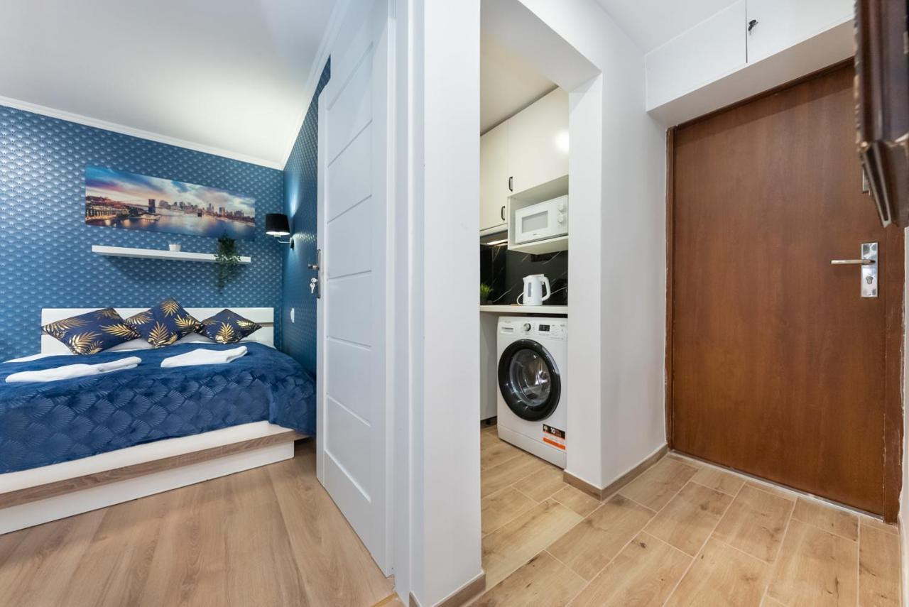 Unit Rooms Warszawa By Metro Rondo Onz Short Rent Idealne Pokoje Na Nocleg W Warszawie 外观 照片