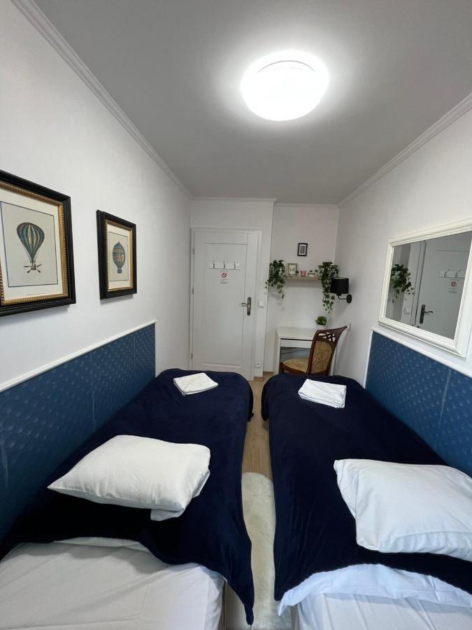 Unit Rooms Warszawa By Metro Rondo Onz Short Rent Idealne Pokoje Na Nocleg W Warszawie 外观 照片