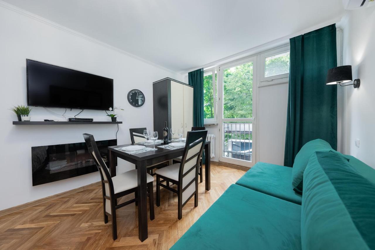 Unit Rooms Warszawa By Metro Rondo Onz Short Rent Idealne Pokoje Na Nocleg W Warszawie 外观 照片