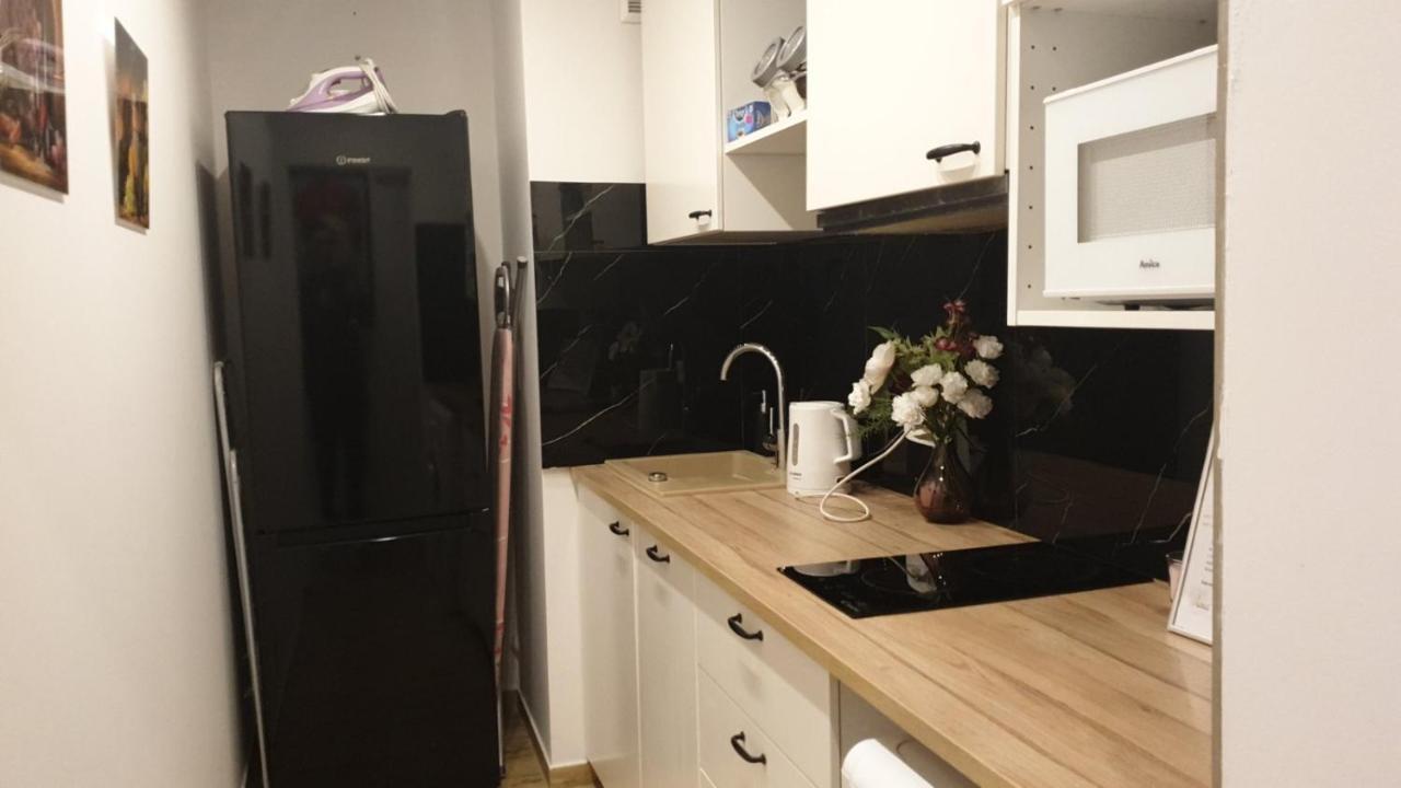 Unit Rooms Warszawa By Metro Rondo Onz Short Rent Idealne Pokoje Na Nocleg W Warszawie 外观 照片